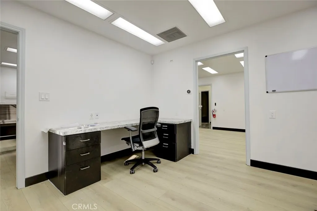 Additional image 13 of 18417 Bryant Street, Northridge, CA 91325