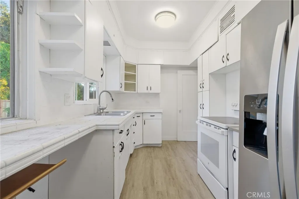 Additional image 40 of 929 Descanso Drive, La Canada Flintridge, CA 91011