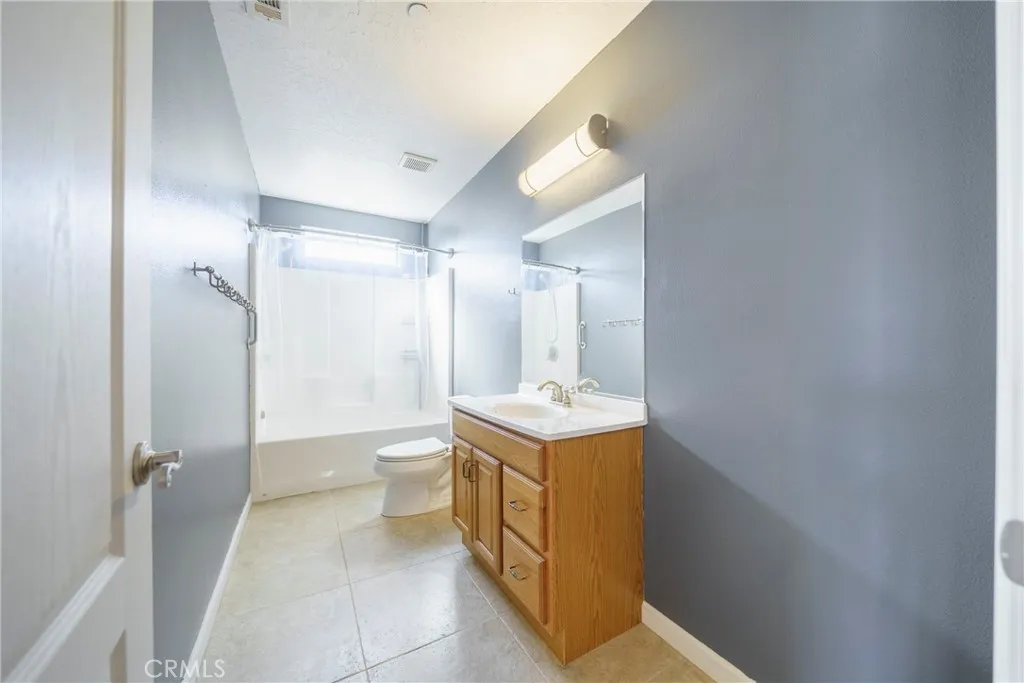 Additional image 75 of 5378 Bellflower Street, Oak Hills, CA 92344