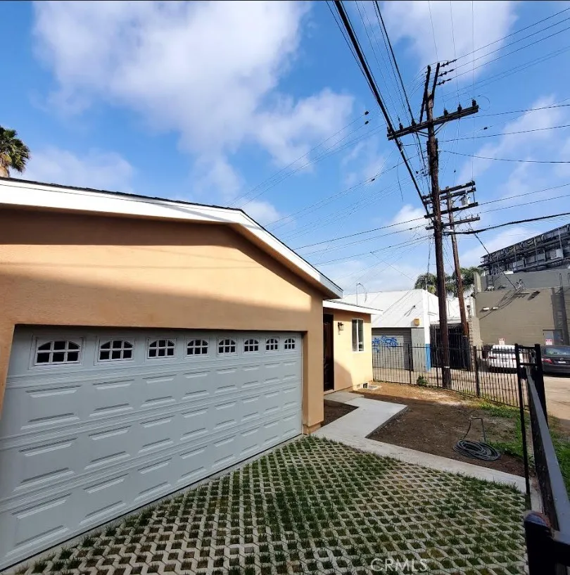 Additional image 34 of 3765 Globe, Los Angeles, CA 90066