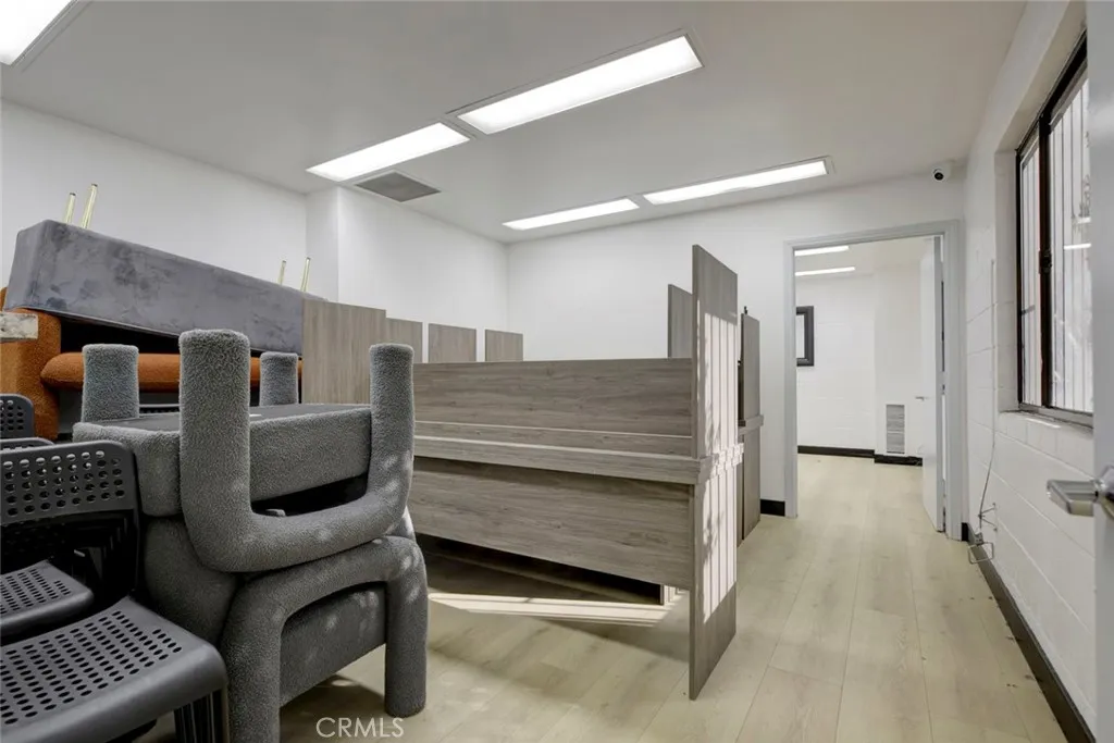 Additional image 11 of 18417 Bryant Street, Northridge, CA 91325