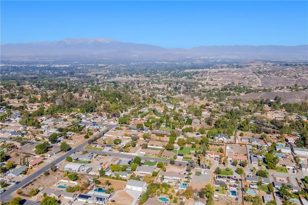 16810 Tava Lane, Riverside, CA 92504