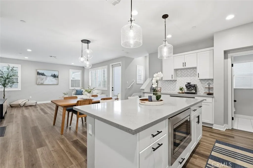 Additional image 12 of 2144 Swallowtail Walk, Gardena, CA 90249