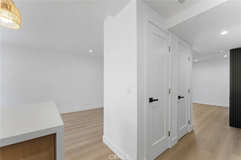 Additional image 43 of 10219 Pinewood Unit 2, Tujunga, CA 91042