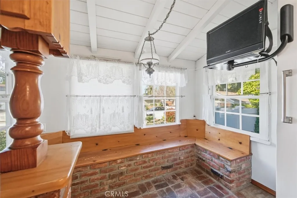 Additional image 66 of 22050 Independencia Street, Woodland Hills, CA 91364