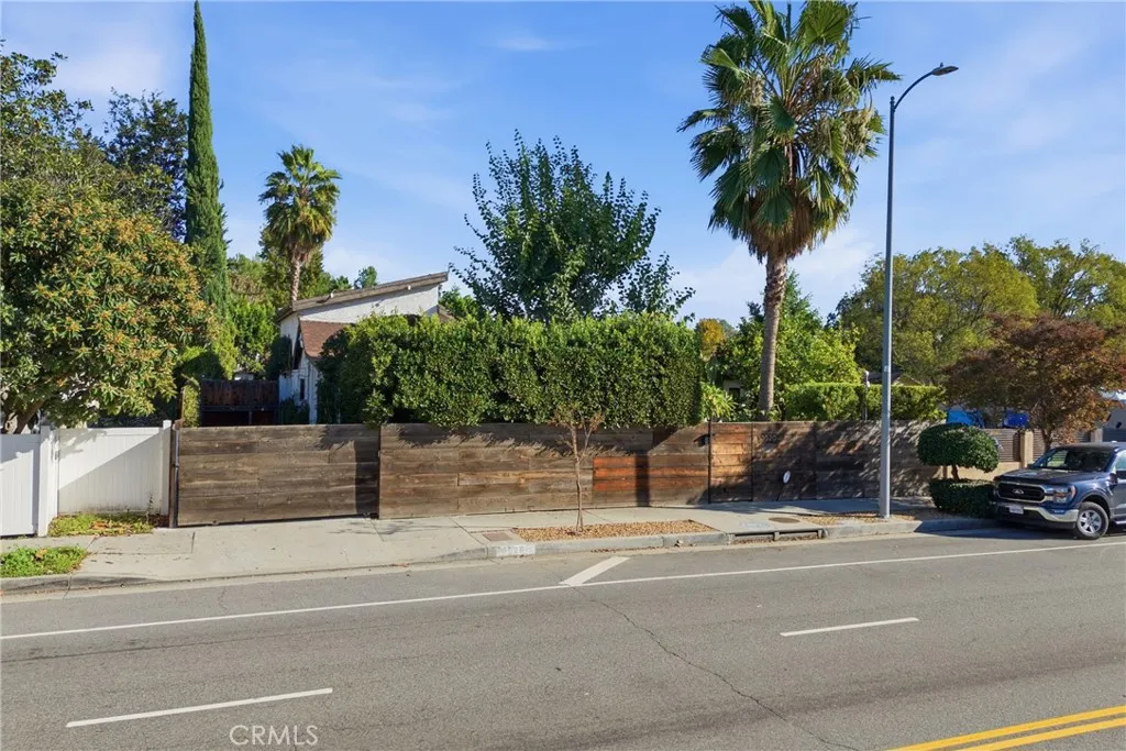 Additional image 77 of 5526 Fulton, Sherman Oaks, CA 91401
