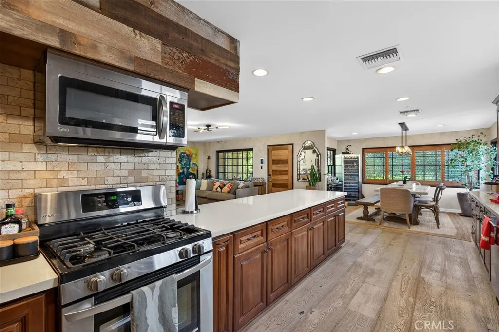 Additional image 96 of 5526 Fulton, Sherman Oaks, CA 91401