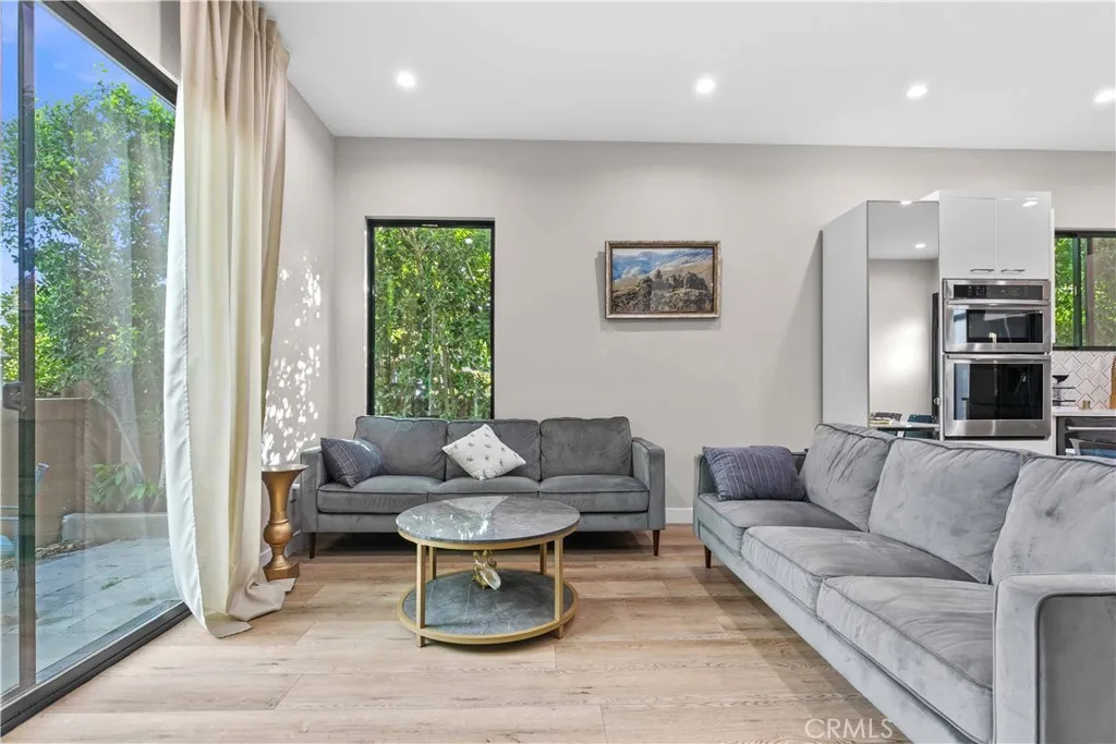 Additional image 55 of 1918 N Maple St, Burbank, CA 91505