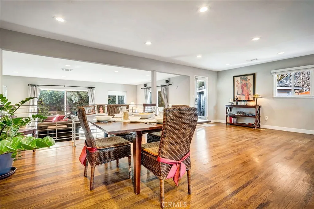 Additional image 56 of 17232 Elkwood St, Lake Balboa, CA 91406