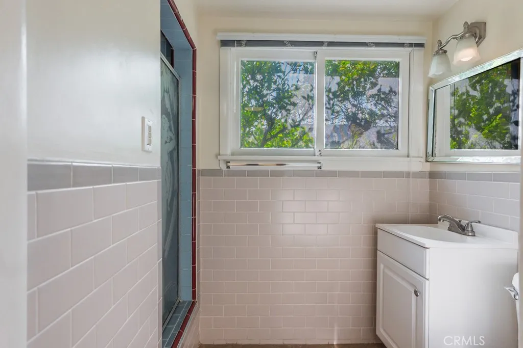 Additional image 38 of 12500 Martha St, Valley Village, CA 91607