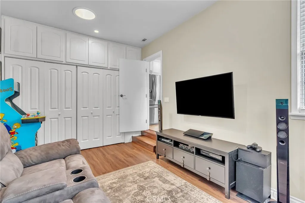 Additional image 22 of 3295 Las Lunas, Pasadena, CA 91107