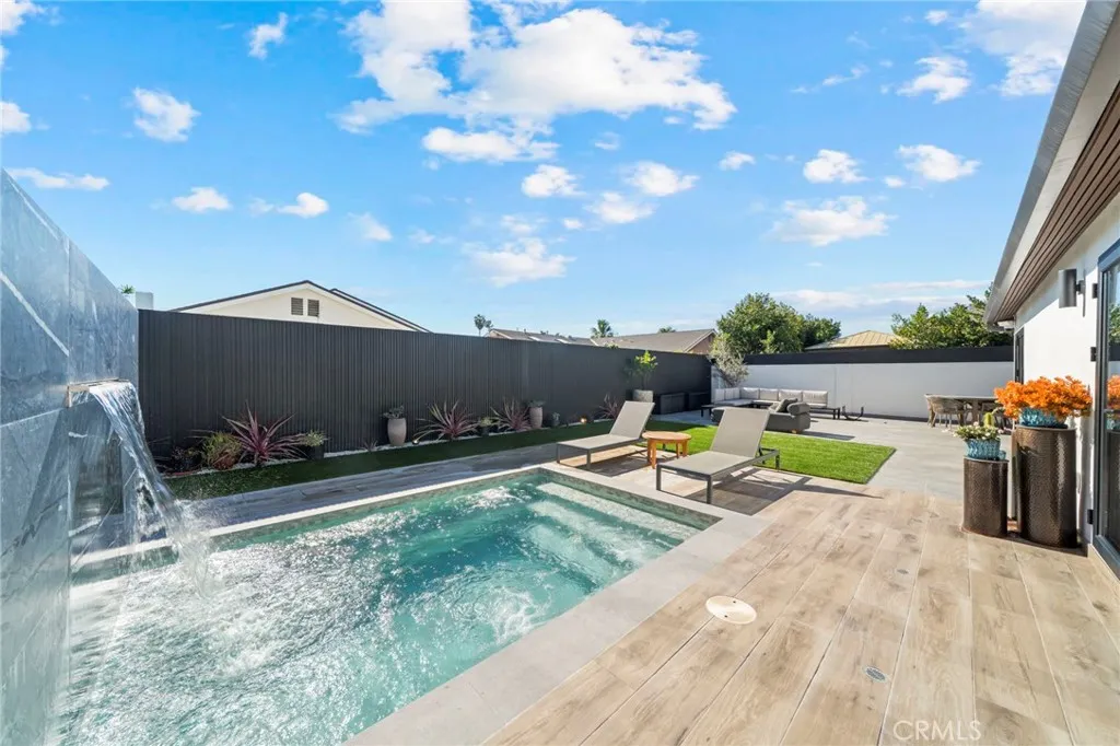 Additional image 69 of 985 Begonia Avenue, Costa Mesa, CA 92626