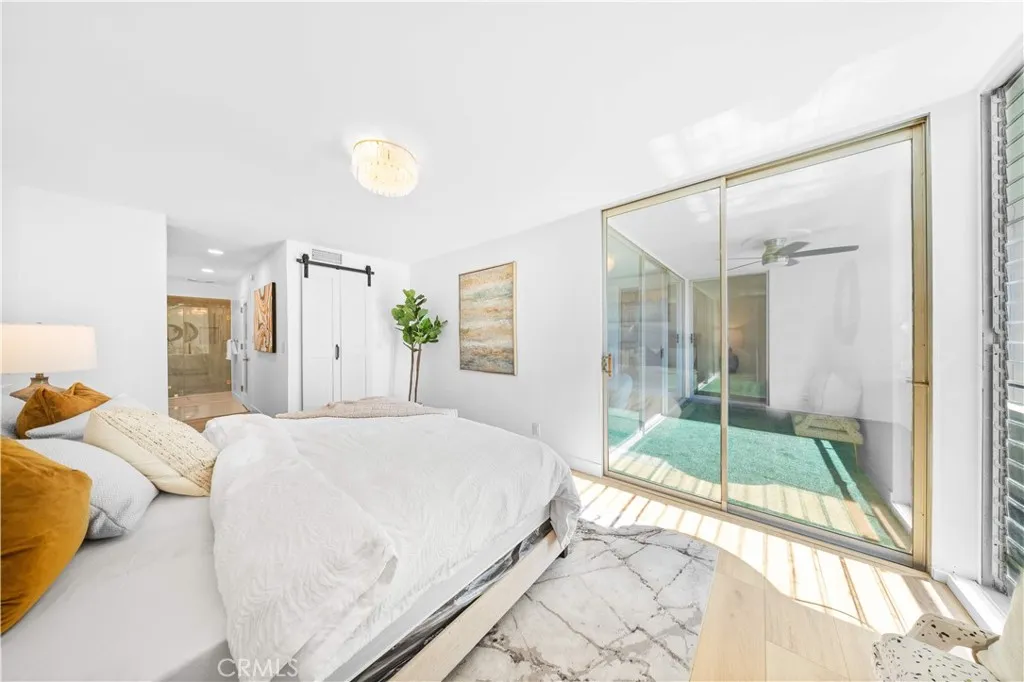 Additional image 21 of 1550 N Laurel Avenue N Unit 203, Los Angeles, CA 90046