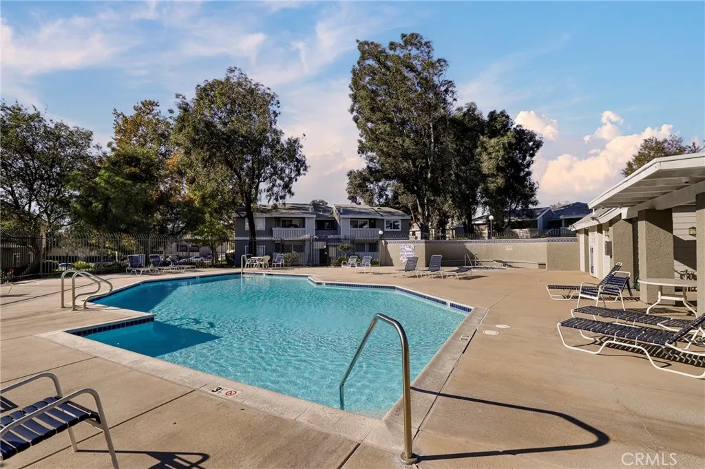 Additional image 38 of 27614 Susan Beth Way Unit F, Saugus, CA 91350