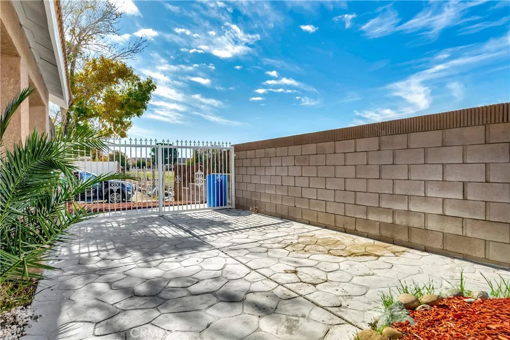 Additional image 6 of 2031 Thomas Drive, Lancaster, CA 93535