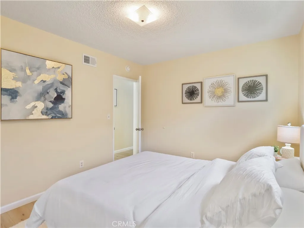 Additional image 32 of 15354 Runnymede Street, Van Nuys, CA 91406