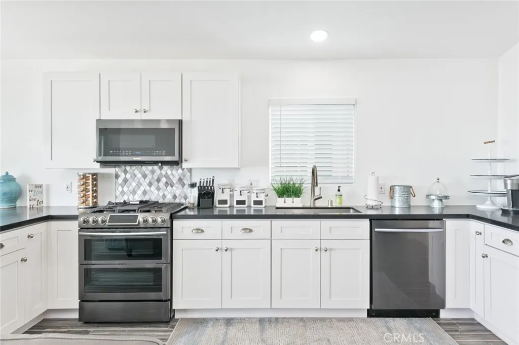 Additional image 46 of 2212 W Oceanfront, Newport Beach, CA 92663