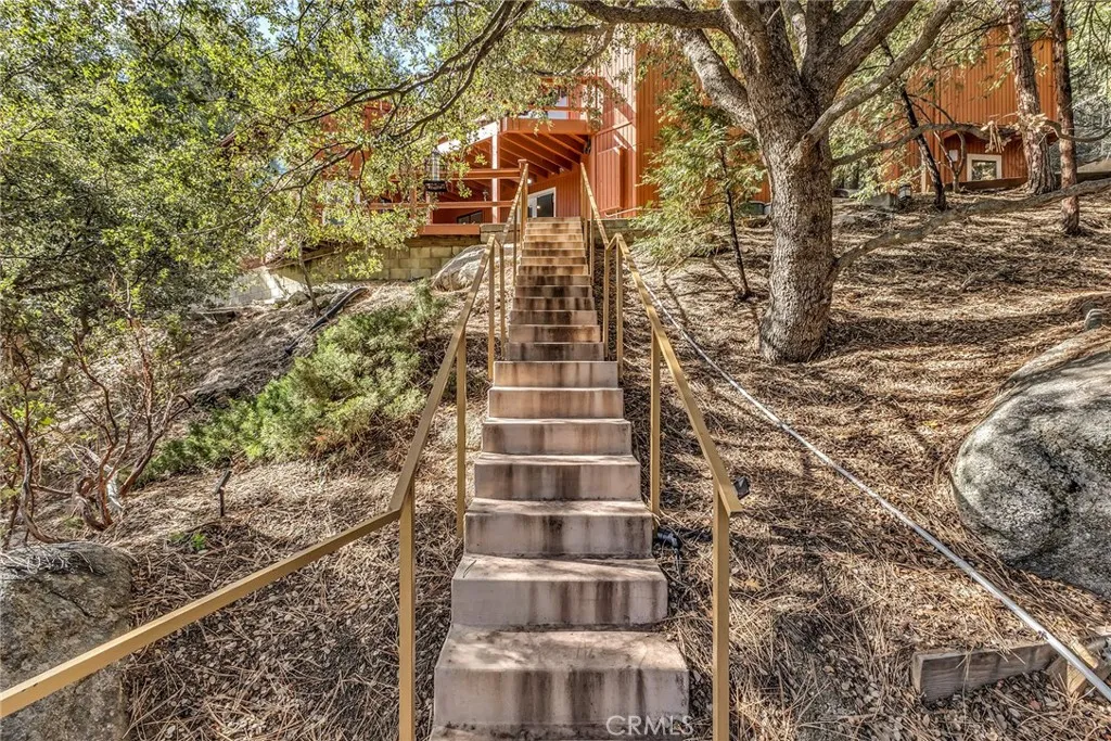 Additional image 4 of 53580 Jeffrey Pine Rd, Idyllwild, CA 92549