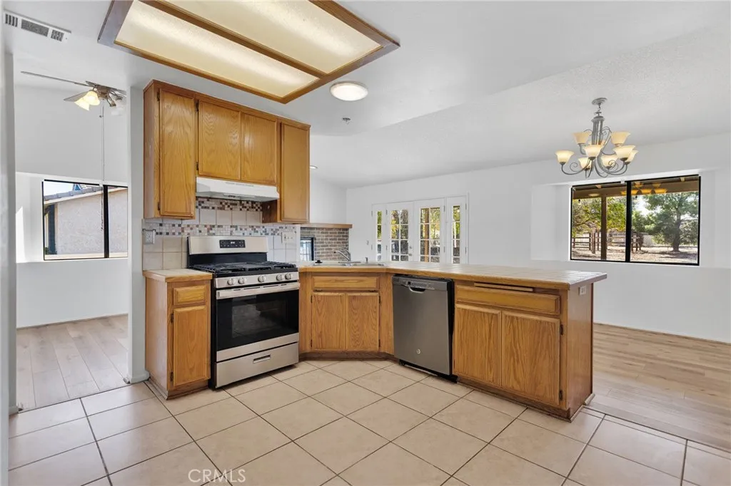 Additional image 62 of 18037 Mondamon Rd, Apple Valley, CA 92307