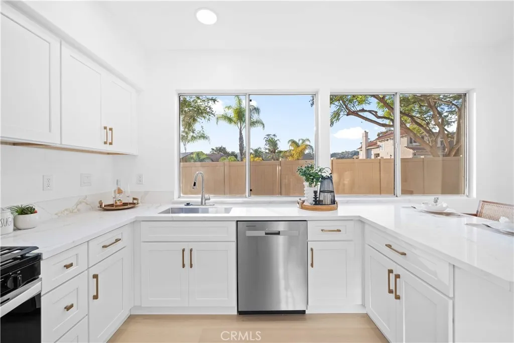 Additional image 97 of 2 Via Helena, Rancho Santa Margarita, CA 92688