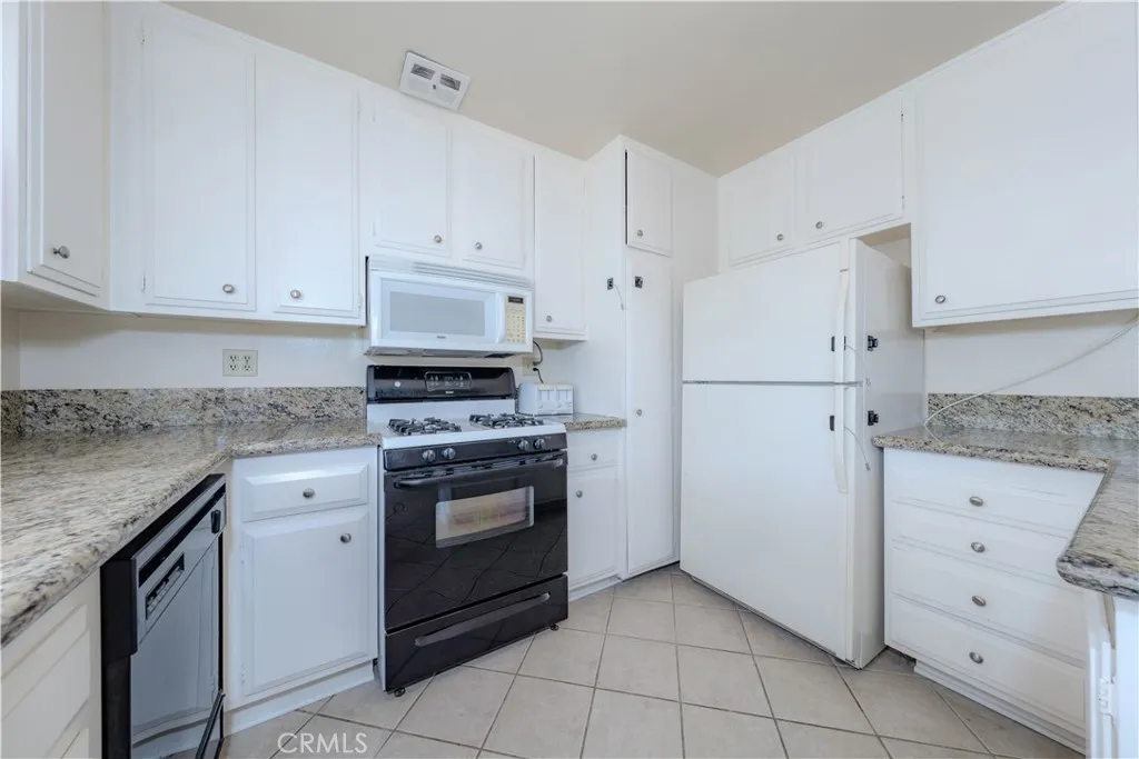 Additional image 40 of 8812 Elgin Cir, Huntington Beach, CA 92646