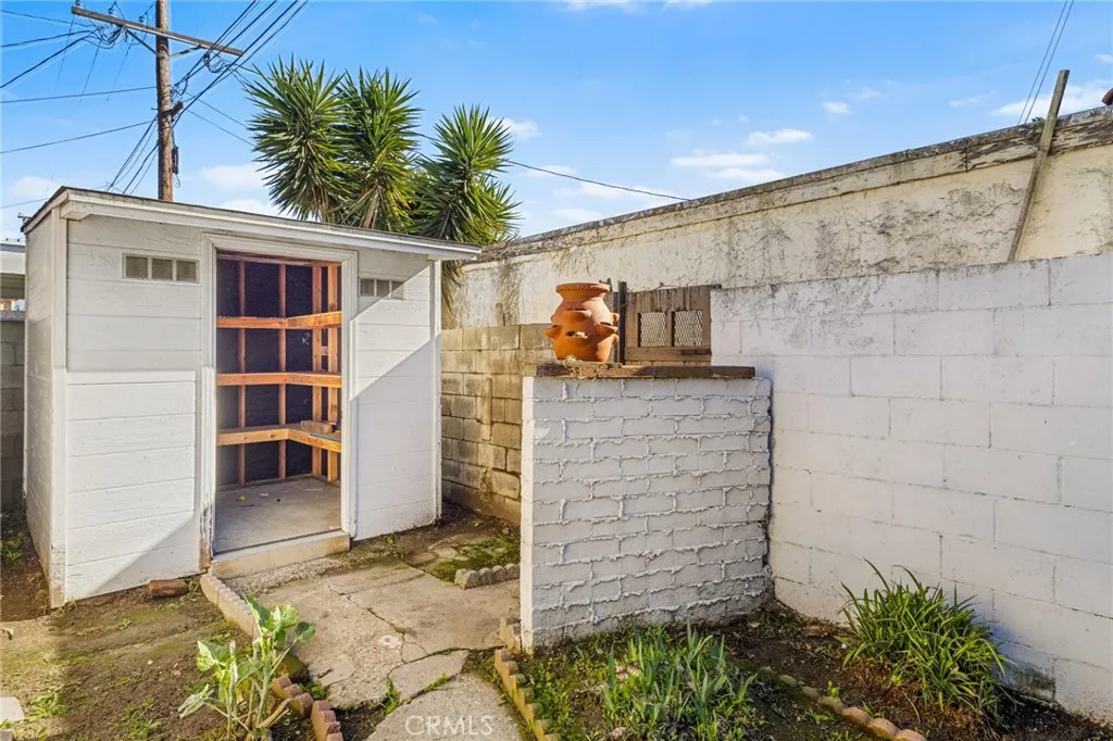 Additional image 24 of 2056 W 70th St, Los Angeles, CA 90047