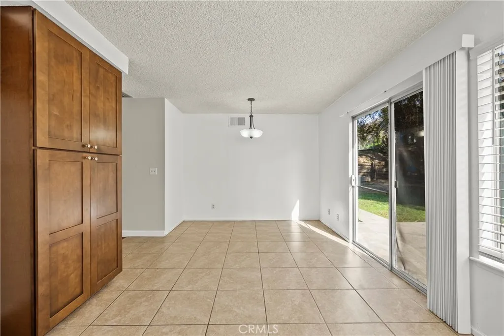 Additional image 13 of 30008 Abelia Rd, Canyon Country, CA 91387