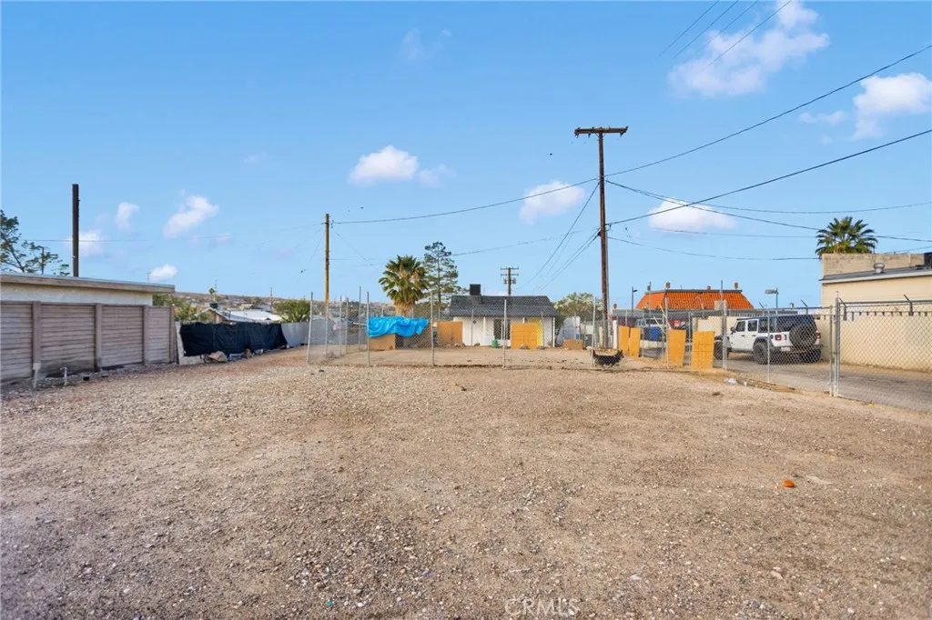 Additional image 52 of 112 May Ave, Barstow, CA 92301