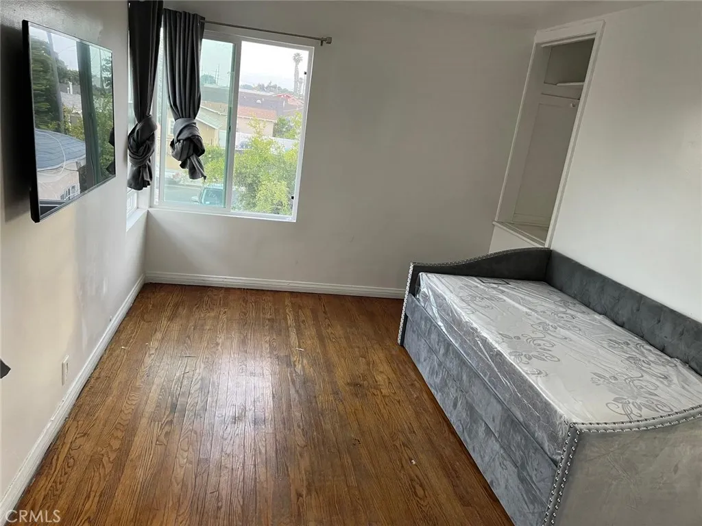 Additional image 3 of 1205 W 57th St, Los Angeles, CA 90037