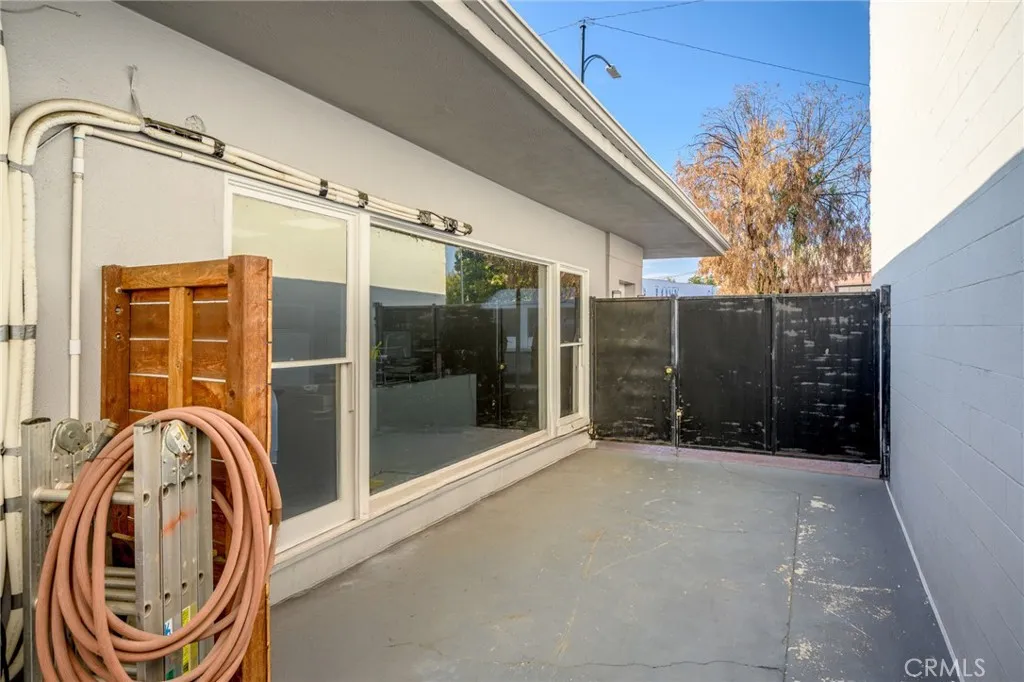 Additional image 23 of 2304 W Burbank Boulevard, Burbank, CA 91506