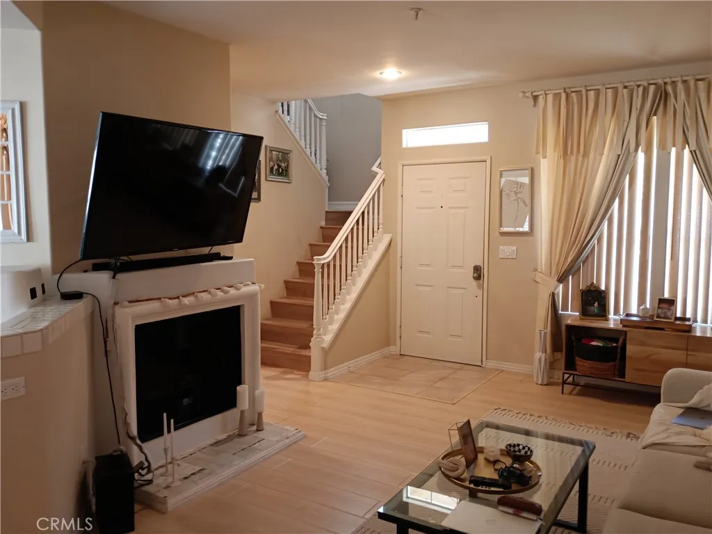 Additional image 16 of 335 W Summerfield Cir, Anaheim, CA 92802