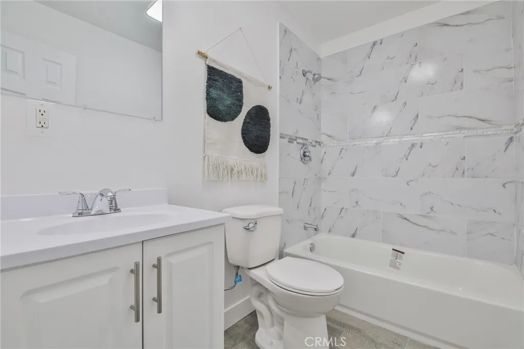 Additional image 19 of 1434 W 92nd St, Los Angeles, CA 90047