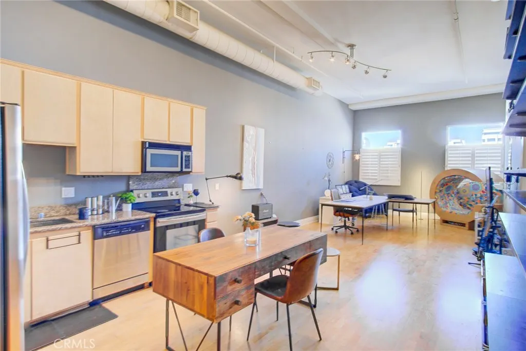 Additional image 33 of 175 S Lake Ave Unit 402, Pasadena, CA 91101