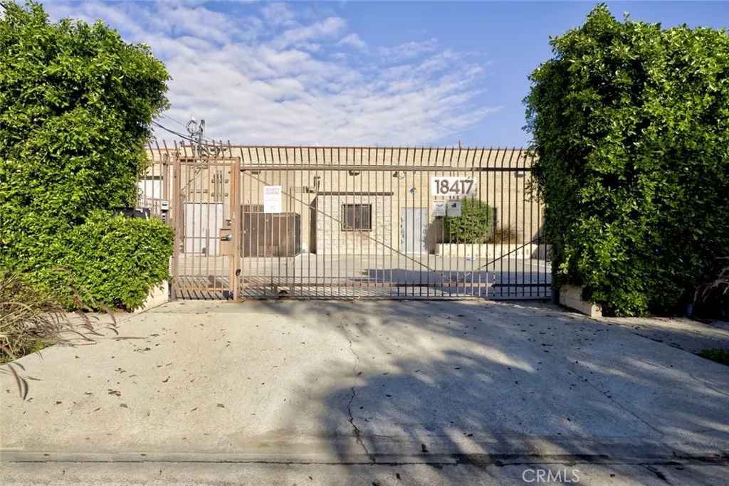 Additional image 3 of 18417 Bryant Street, Northridge, CA 91325