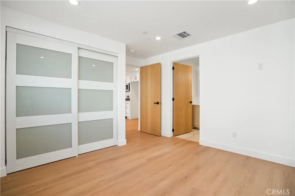 Additional image 47 of 6935 Jellico Avenue, Lake Balboa, CA 91406