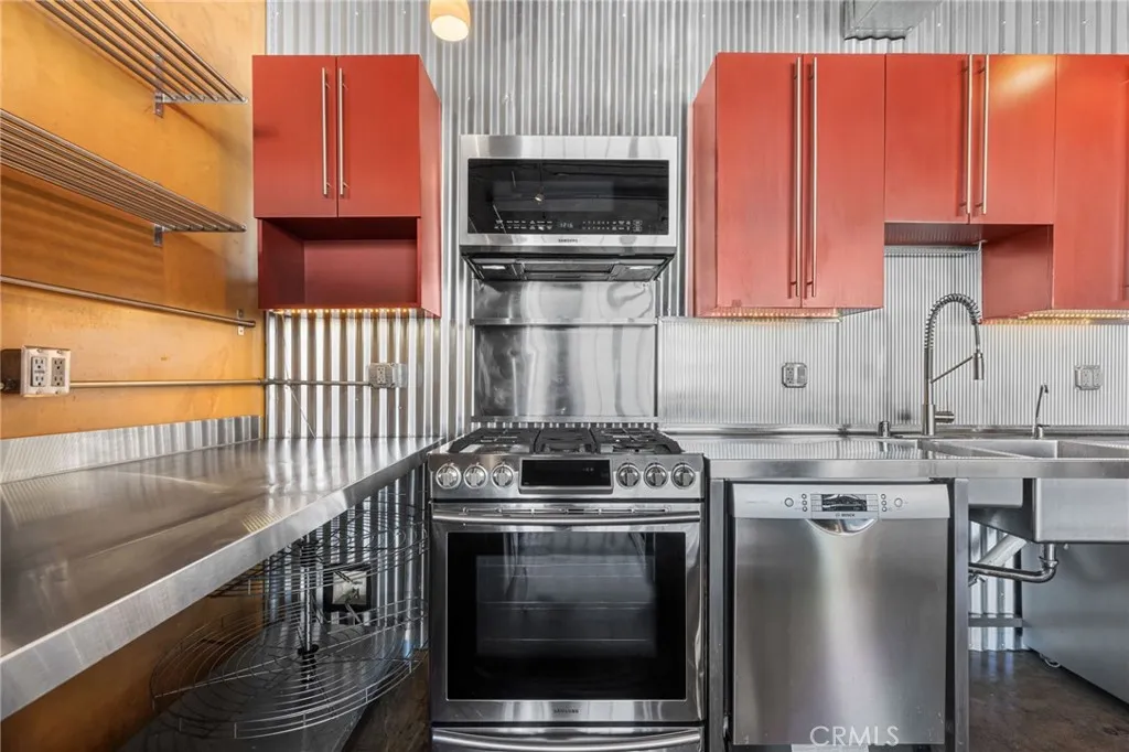 Additional image 52 of 315 E 8th St, Los Angeles, CA 90014