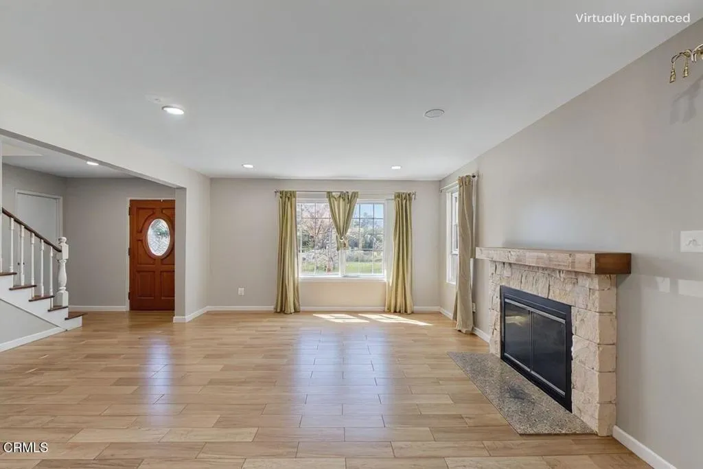 Additional image 10 of 16833 Nearview Dr, Canyon Country, CA 91387