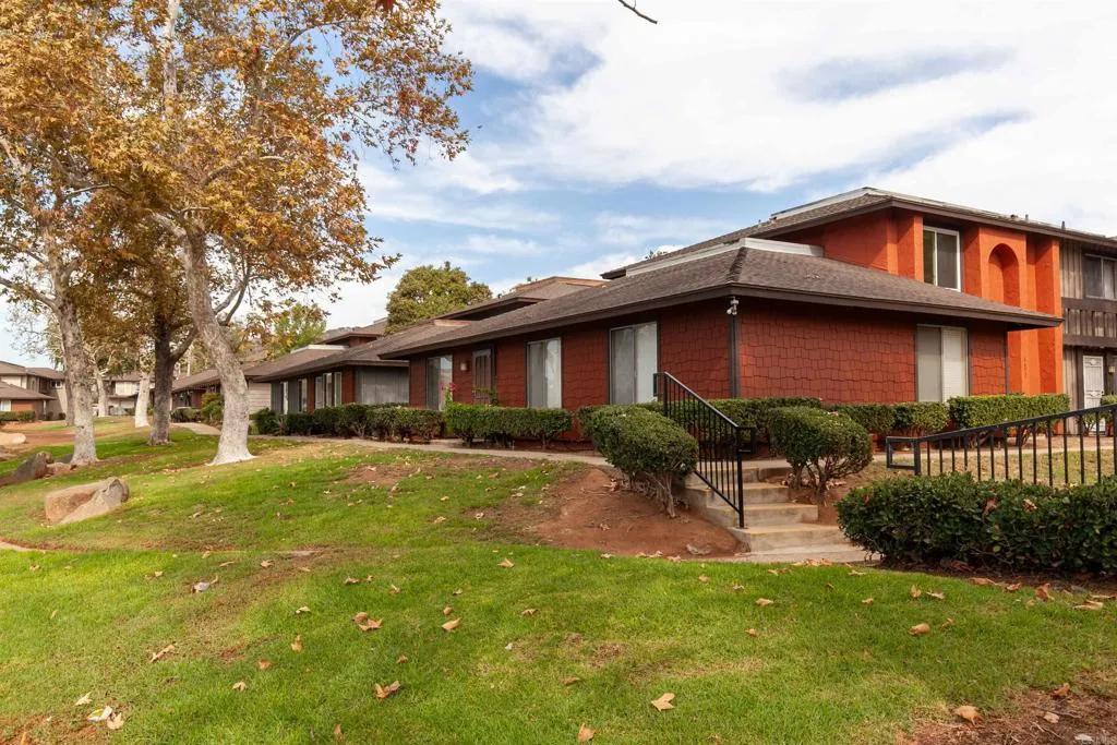 Additional image 75 of 309 Sun Court, El Cajon, CA 92021