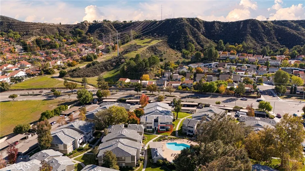 Additional image 20 of 27614 Susan Beth Way Unit F, Saugus, CA 91350