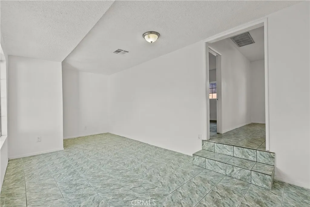 Additional image 92 of 12924 Sproule, Sylmar, CA 91342