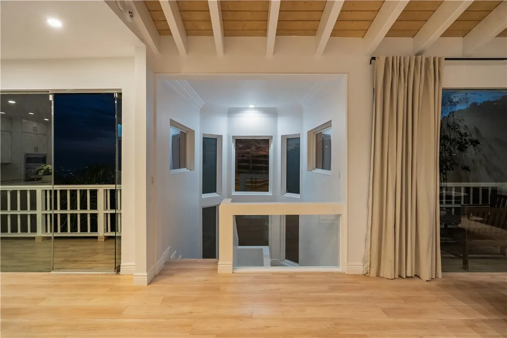 Additional image 53 of 2019 Sunset Plaza Drive, Los Angeles, CA 90069