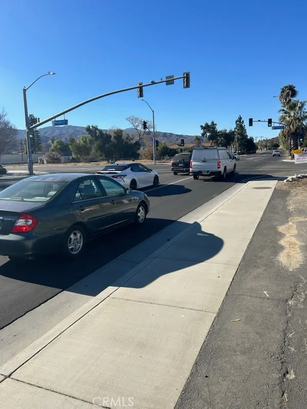 Additional image 15 of 16474 Lakeshore Dr, Lake Elsinore, CA 92530