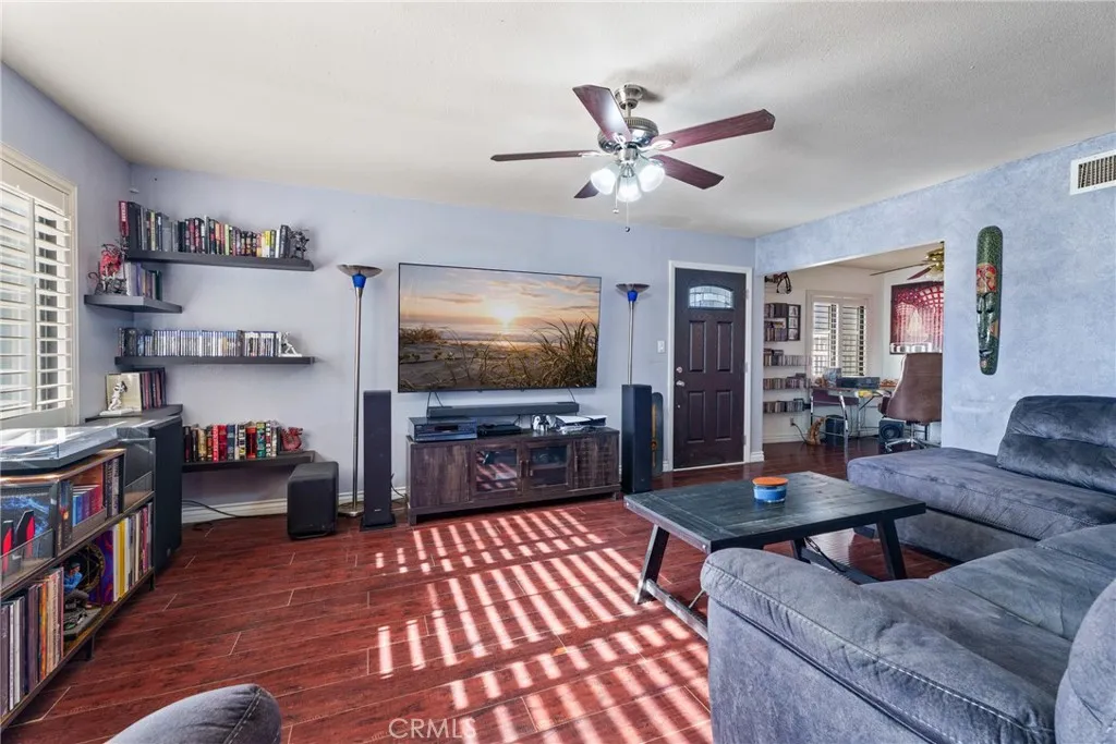 Additional image 9 of 913 E Virginia Way, Barstow, CA 92311