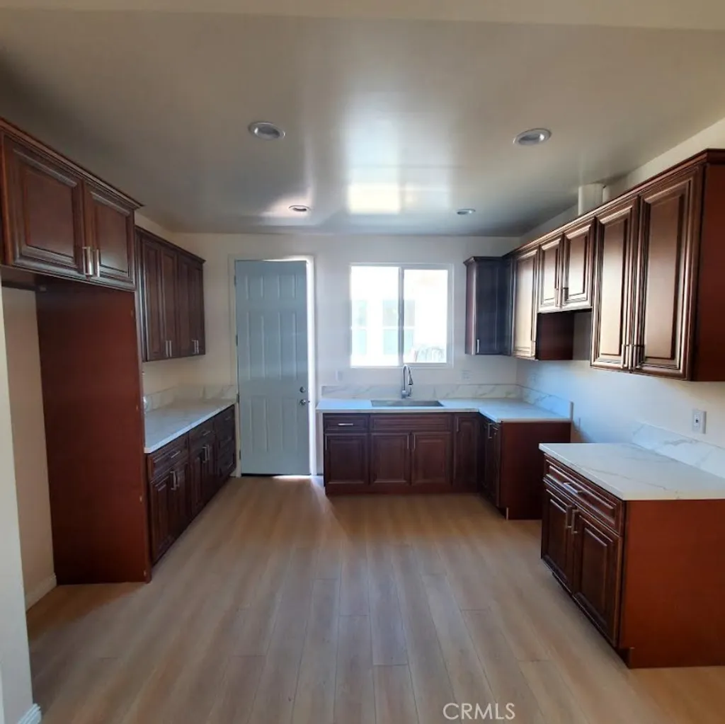 Additional image 20 of 3765 Globe, Los Angeles, CA 90066