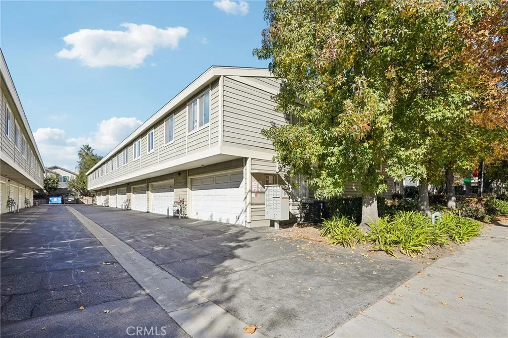 Additional image 3 of 11377 Osborne Place Unit 13, Sylmar, CA 91342