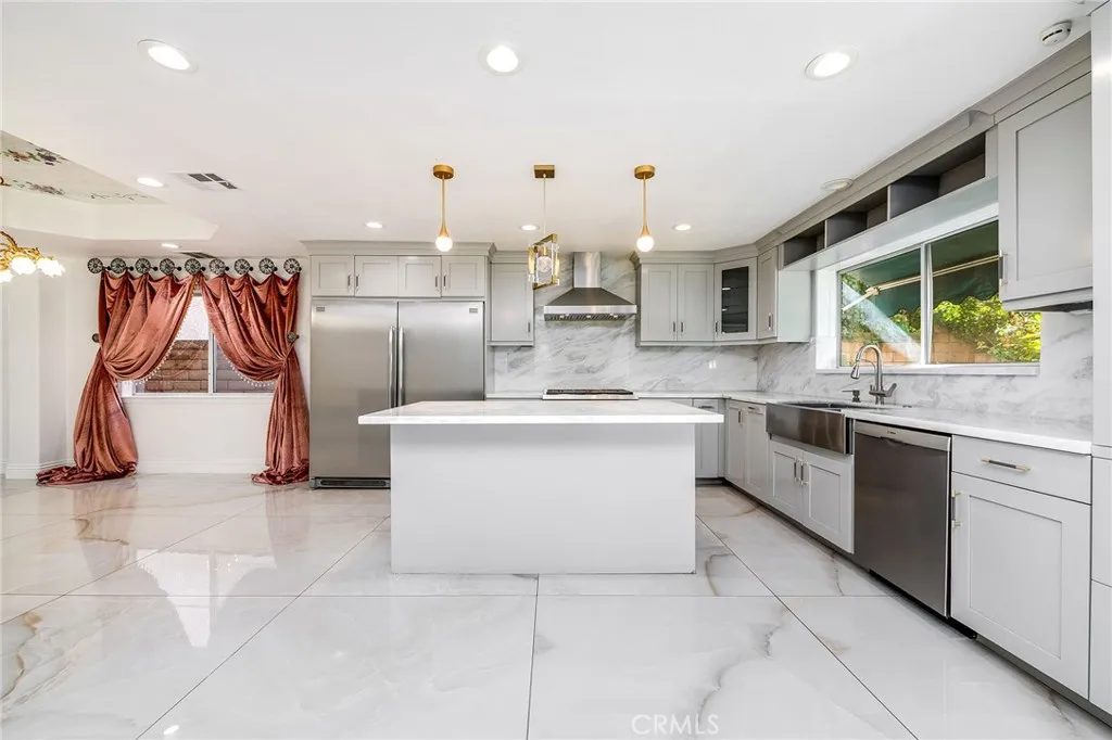 Additional image 38 of 19314 Yolie, Tarzana, CA 91356