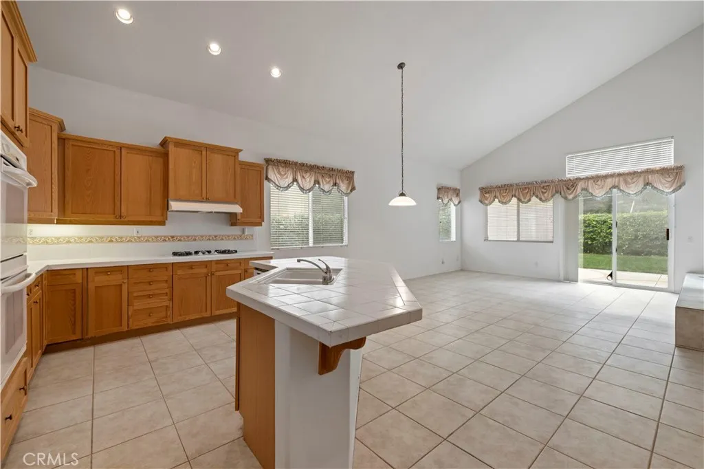 Additional image 106 of 25018 Smokewood Way, Stevenson Ranch, CA 91381