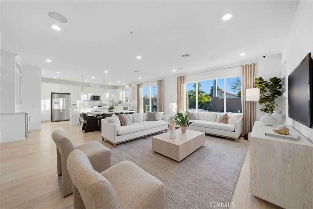 Additional image 35 of 42957 56th Street W, Lancaster, CA 93536