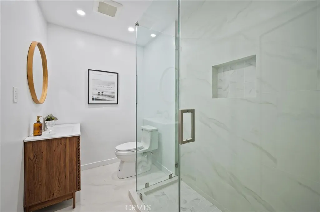 Additional image 37 of 14328 Emelita Street, Sherman Oaks, CA 91401