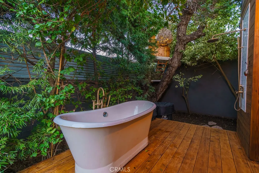 Additional image 144 of 704 Valita St, Venice, CA 90291